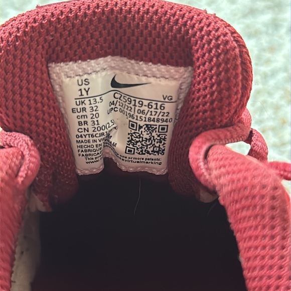 Nike Softball Cleats size 1 Hyperdiamond 4 - Picture 8 of 8